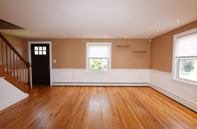 18 Gould Rd, Plymouth, MA 02360