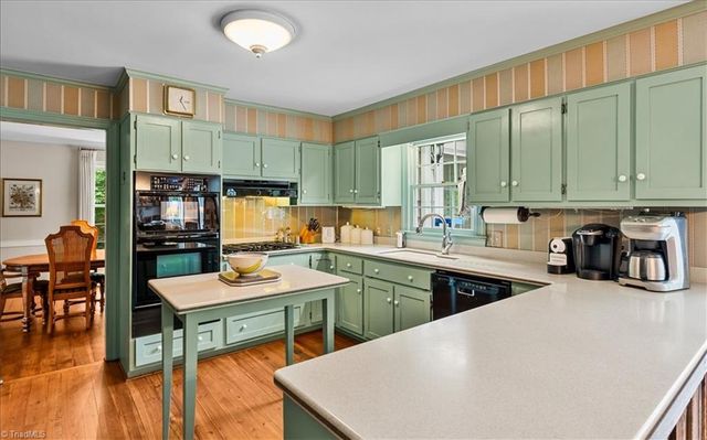 2109 Medford Lane, Greensboro, NC 27408