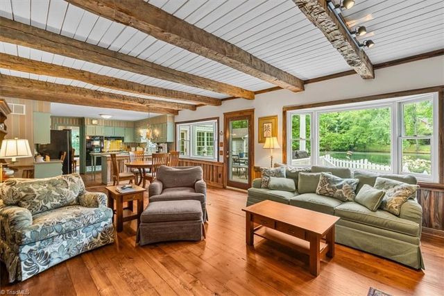 2109 Medford Lane, Greensboro, NC 27408