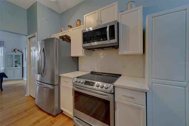 1050 STARKEY ROAD 205, Largo, FL 33771