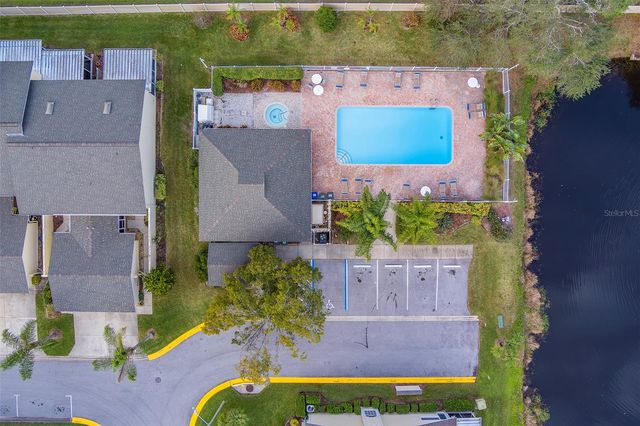 1050 STARKEY ROAD 205, Largo, FL 33771