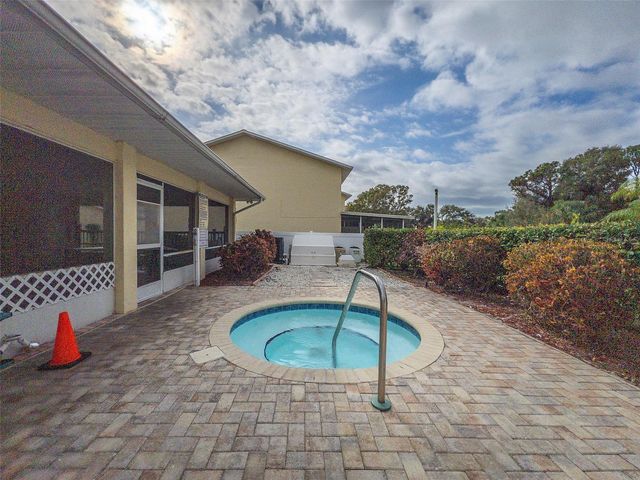 1050 STARKEY ROAD 205, Largo, FL 33771