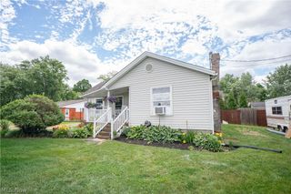 8242-8244 Navarre Road SW, Massillon, OH 44646