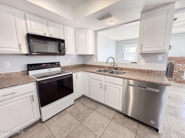 10421 W PUGET Avenue, Peoria, AZ 85345