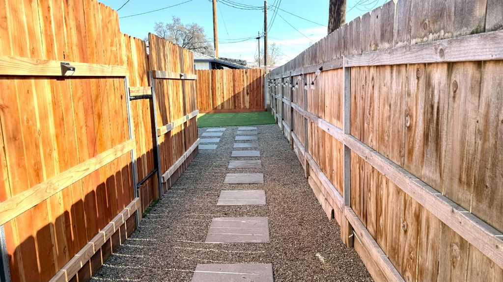 Image 2 of property listing at 10851 Hamill Street, Armona, CA 93202