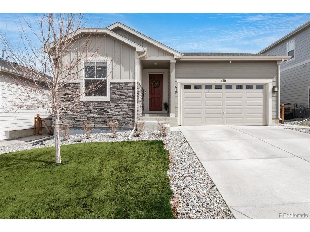 4616 S Malaya Ct, Aurora, CO 80015
