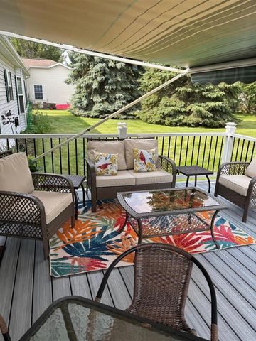 7750 Sunset Shores Drive, Canadian Lakes, MI 49346