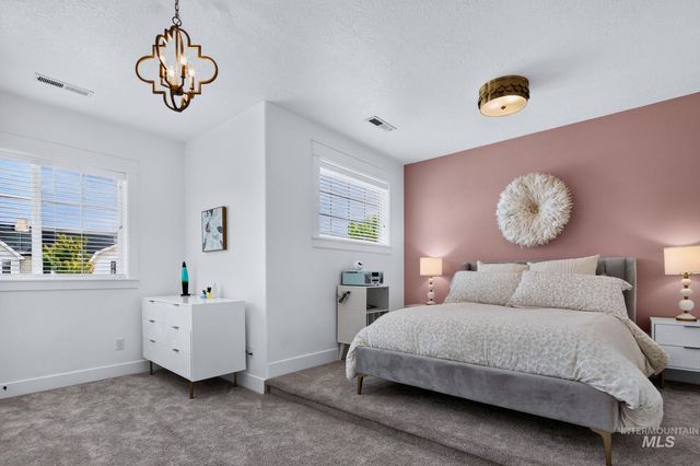 1137 W Back Forty Dr, Eagle, ID 83616