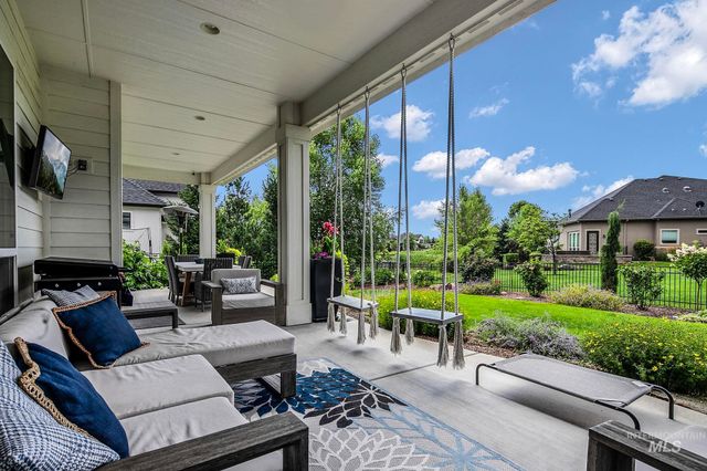 1137 W Back Forty Dr, Eagle, ID 83616