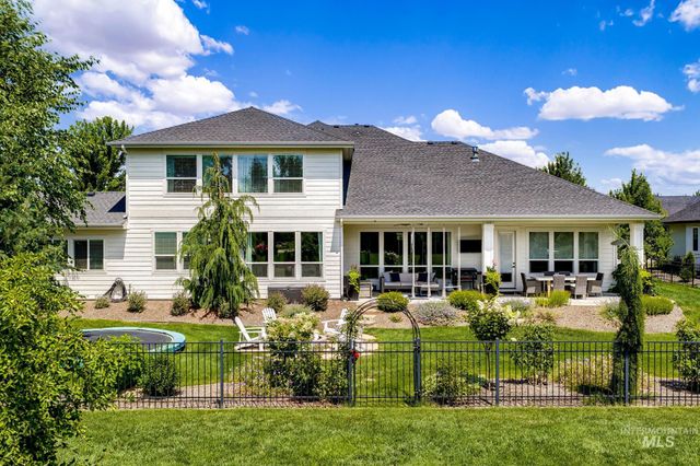 1137 W Back Forty Dr, Eagle, ID 83616