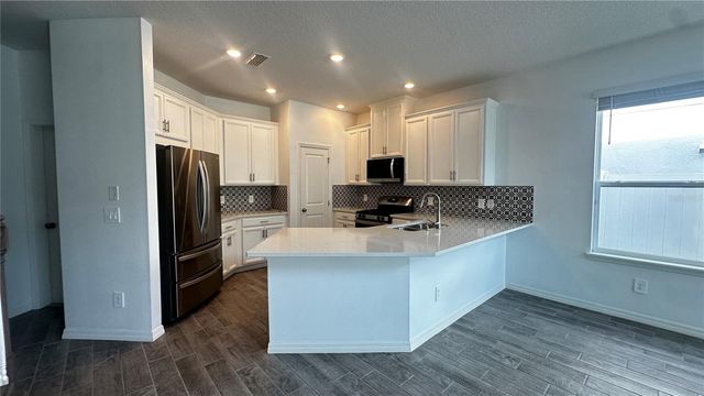 1025 PANDO LOOP, Orlando, FL 32824