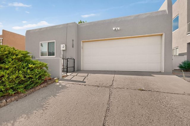 9108 Osuna Place NE, Albuquerque, NM 87111
