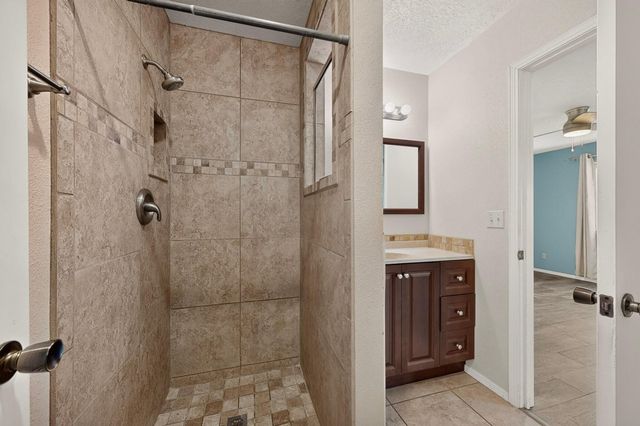 9108 Osuna Place NE, Albuquerque, NM 87111
