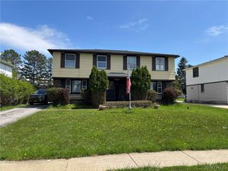 41 French Lea Road, West Seneca, NY 14224