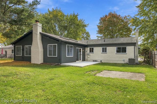 24223 Ramsgate Street, Clinton Township, MI 48035