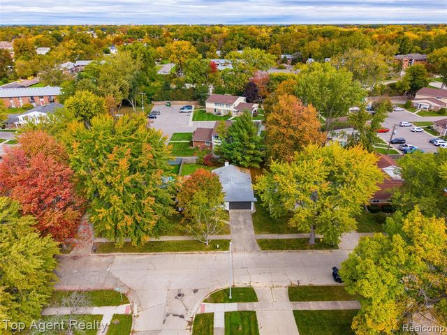 24223 Ramsgate Street, Clinton Township, MI 48035