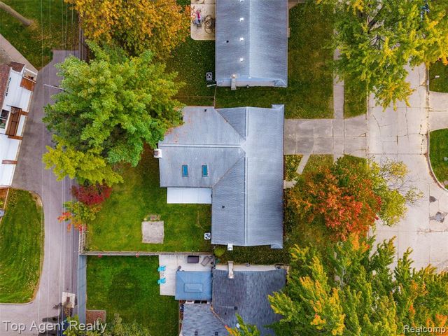 24223 Ramsgate Street, Clinton Township, MI 48035