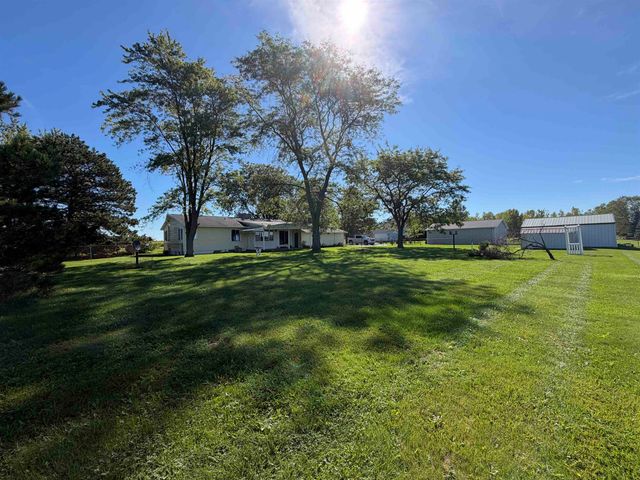 9344 Nichols Road, Gaines, MI 48436