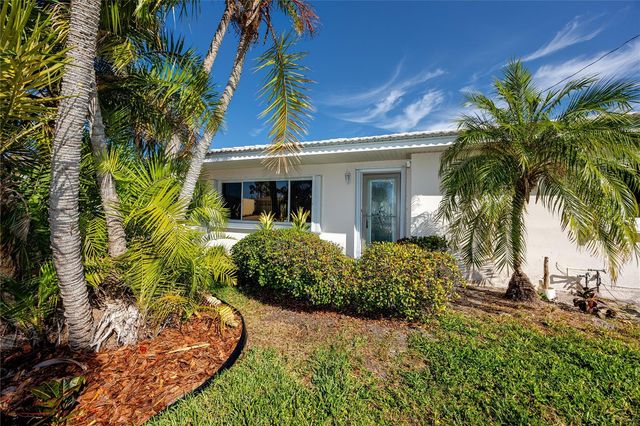 8851 GULF BOULEVARD, St Pete Beach, FL 33706