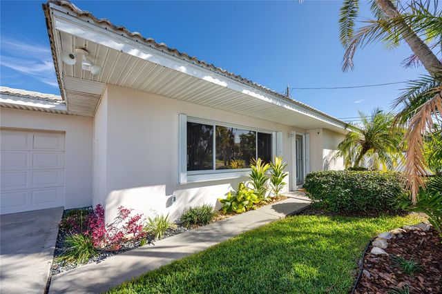 8851 GULF BOULEVARD, St Pete Beach, FL 33706