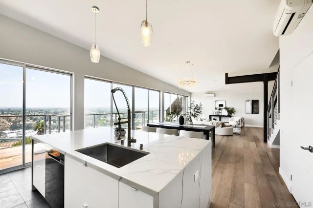 5725 Soledad Mountain, La Jolla, CA 92037