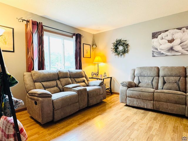3013 SW Atwood AVE, Topeka, KS 66614