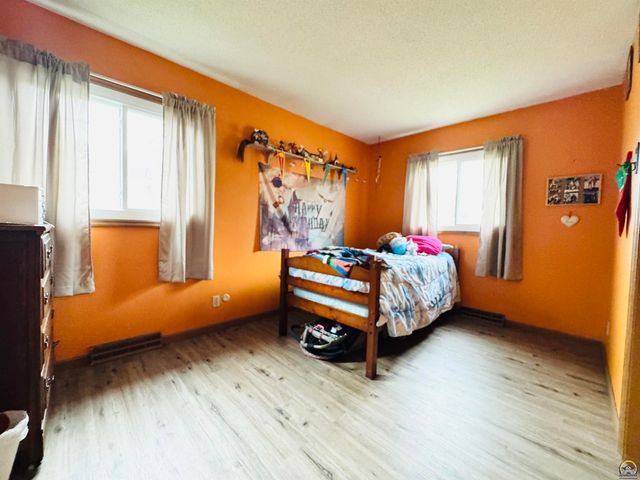 3013 SW Atwood AVE, Topeka, KS 66614