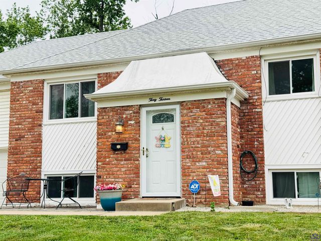 3013 SW Atwood AVE, Topeka, KS 66614