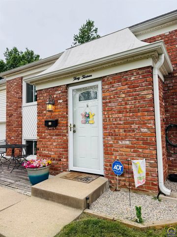 3013 SW Atwood AVE, Topeka, KS 66614