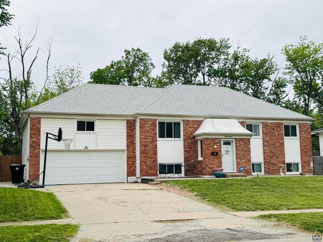 3013 SW Atwood AVE, Topeka, KS 66614