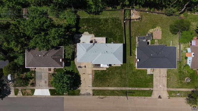 3013 SW Atwood AVE, Topeka, KS 66614