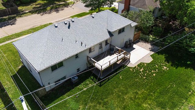 3013 SW Atwood AVE, Topeka, KS 66614