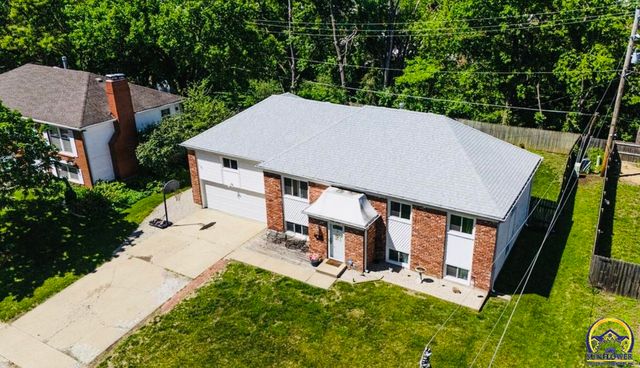 3013 SW Atwood AVE, Topeka, KS 66614