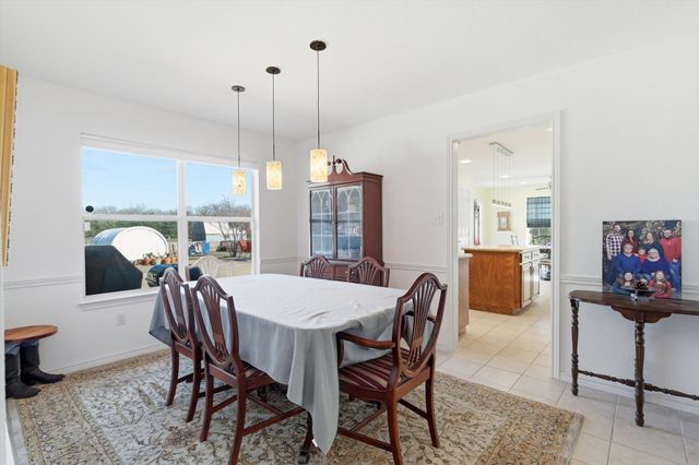 112 Harli Drive, Trenton, TX 75490