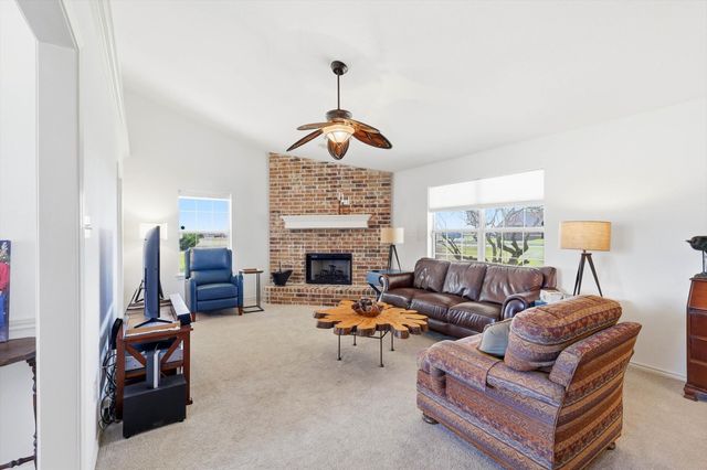 112 Harli Drive, Trenton, TX 75490