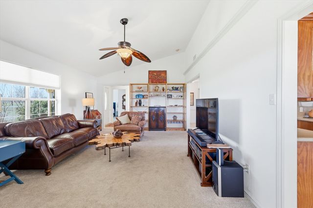 112 Harli Drive, Trenton, TX 75490