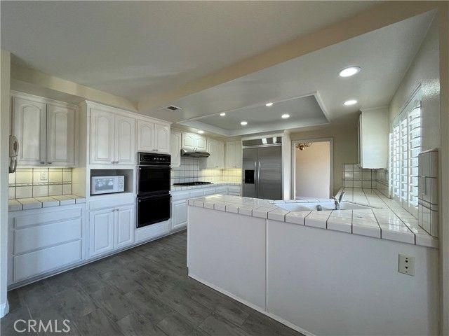 19630 Pine Valley, Porter Ranch (los Angeles), CA 91326
