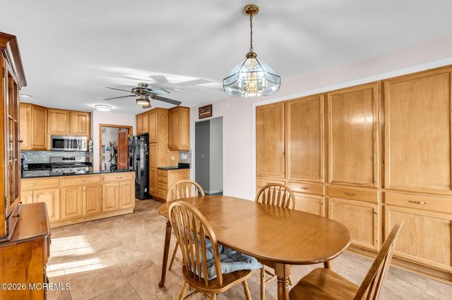 917 Cherry Cove Court, Toms River, NJ 08753