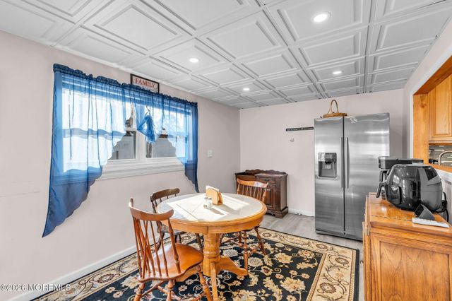 917 Cherry Cove Court, Toms River, NJ 08753