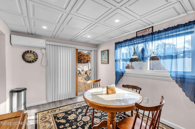 917 Cherry Cove Court, Toms River, NJ 08753