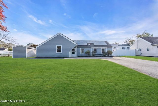 917 Cherry Cove Court, Toms River, NJ 08753