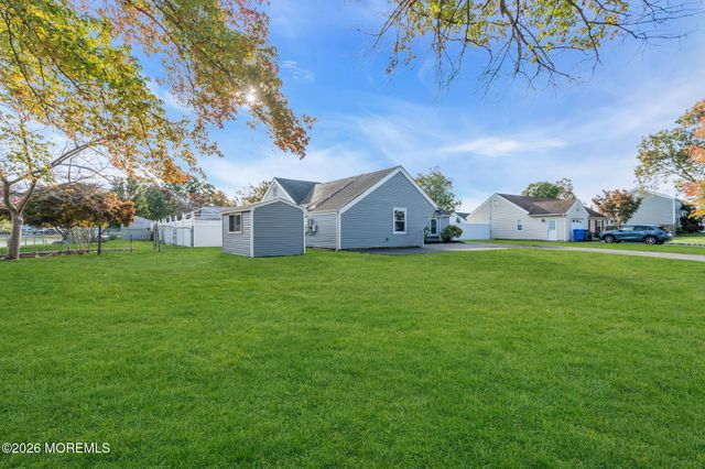 917 Cherry Cove Court, Toms River, NJ 08753