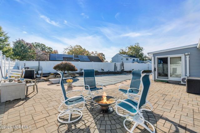 917 Cherry Cove Court, Toms River, NJ 08753