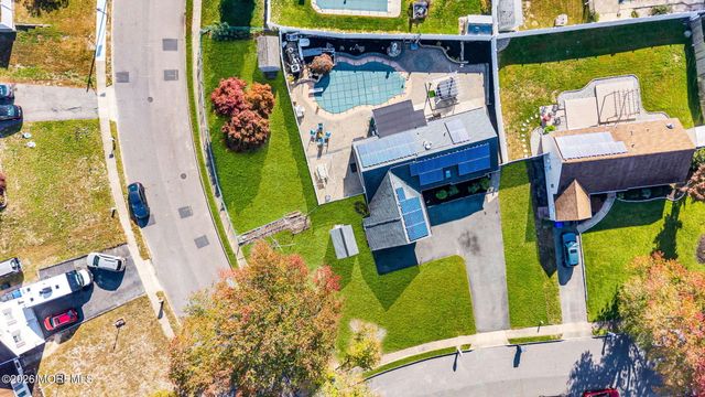 917 Cherry Cove Court, Toms River, NJ 08753