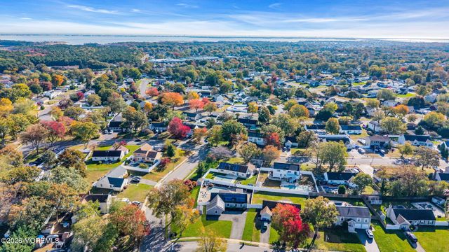 917 Cherry Cove Court, Toms River, NJ 08753