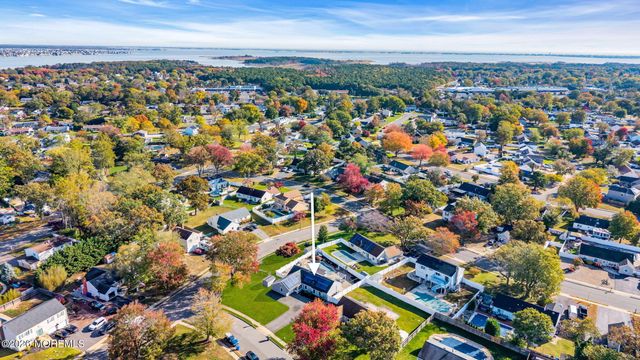 917 Cherry Cove Court, Toms River, NJ 08753