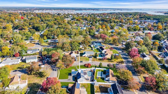 917 Cherry Cove Court, Toms River, NJ 08753