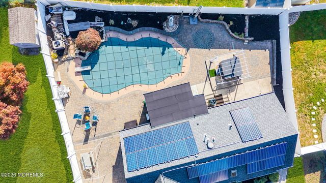 917 Cherry Cove Court, Toms River, NJ 08753