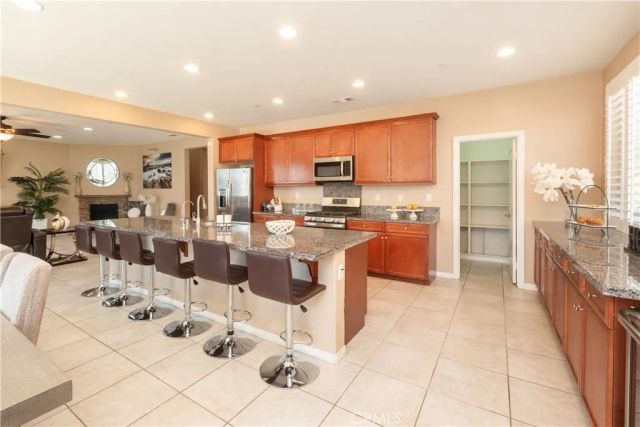 15333 Chive, Fontana, CA 92336