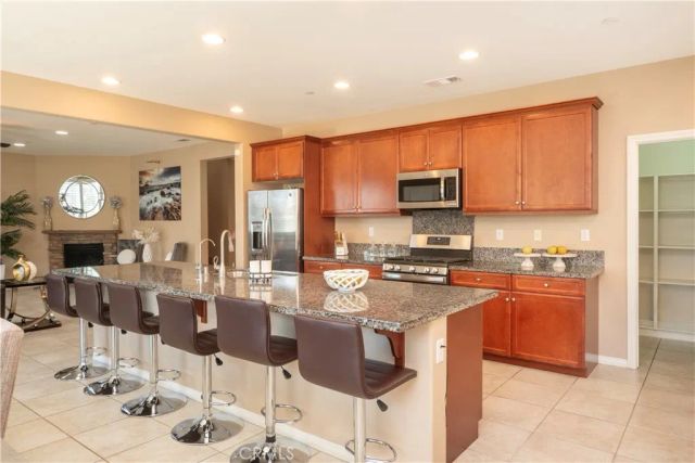15333 Chive, Fontana, CA 92336